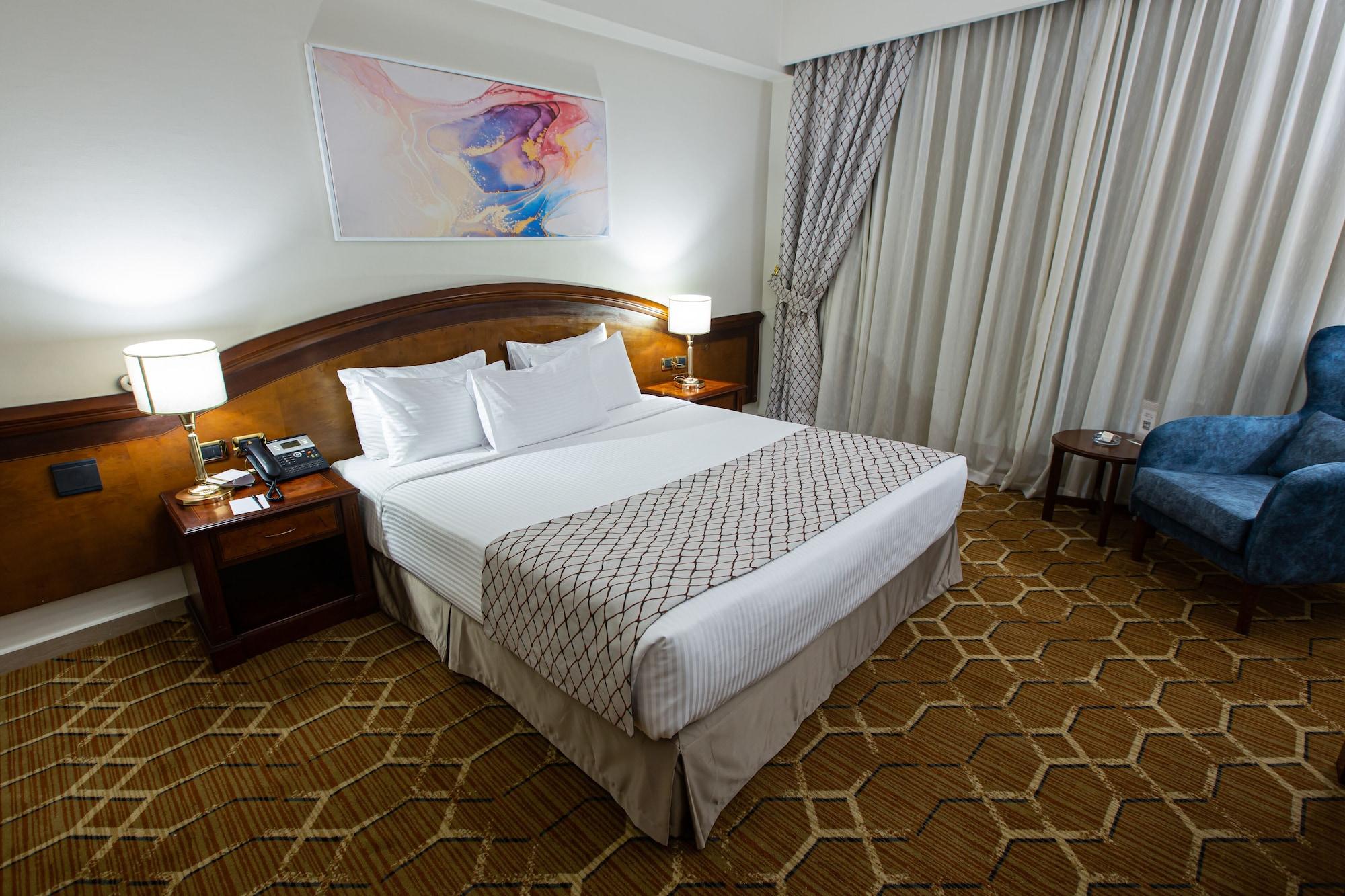 Triumph Plaza Hotel Кайро Екстериор снимка