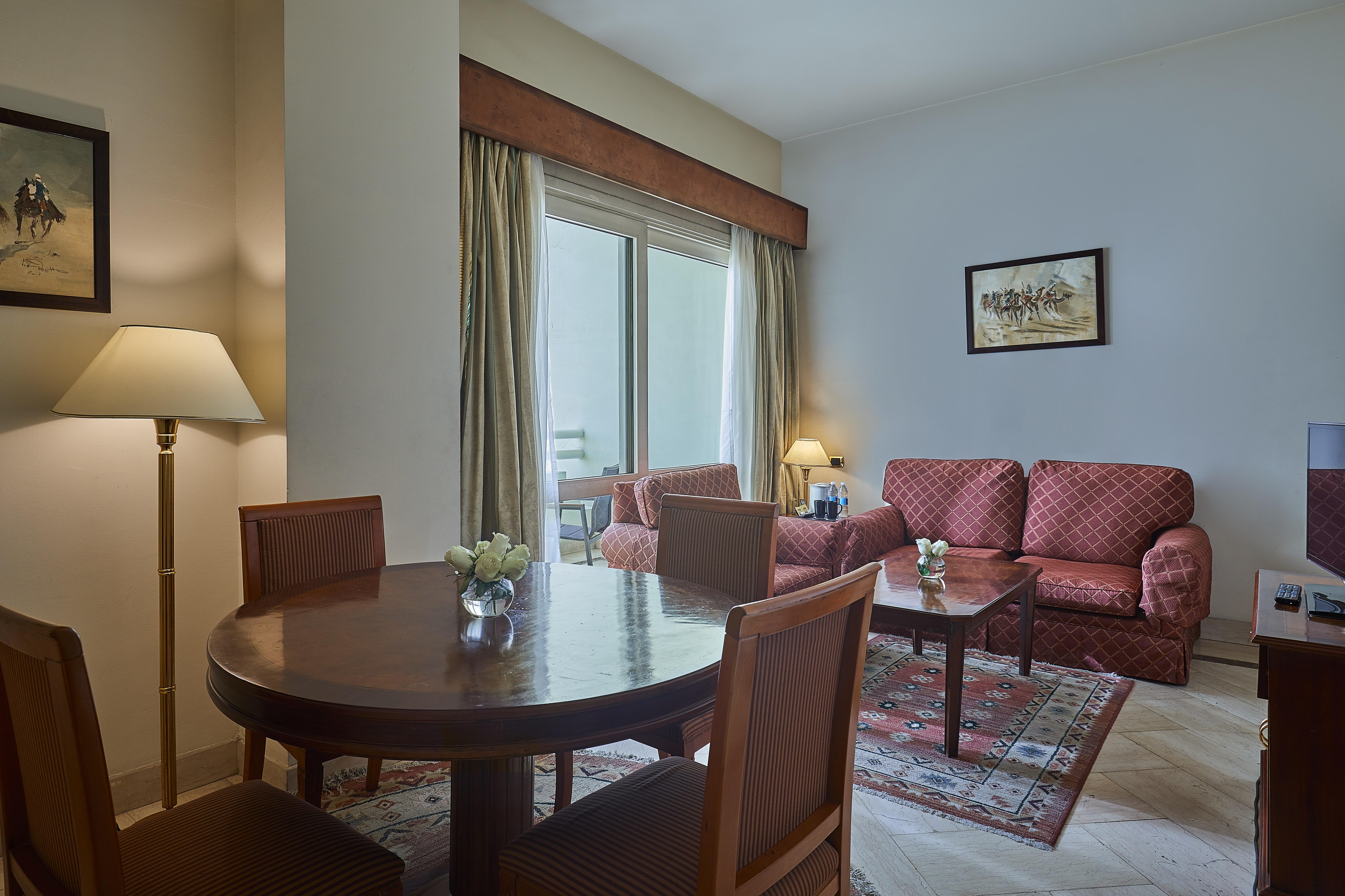 Triumph Plaza Hotel Кайро Екстериор снимка