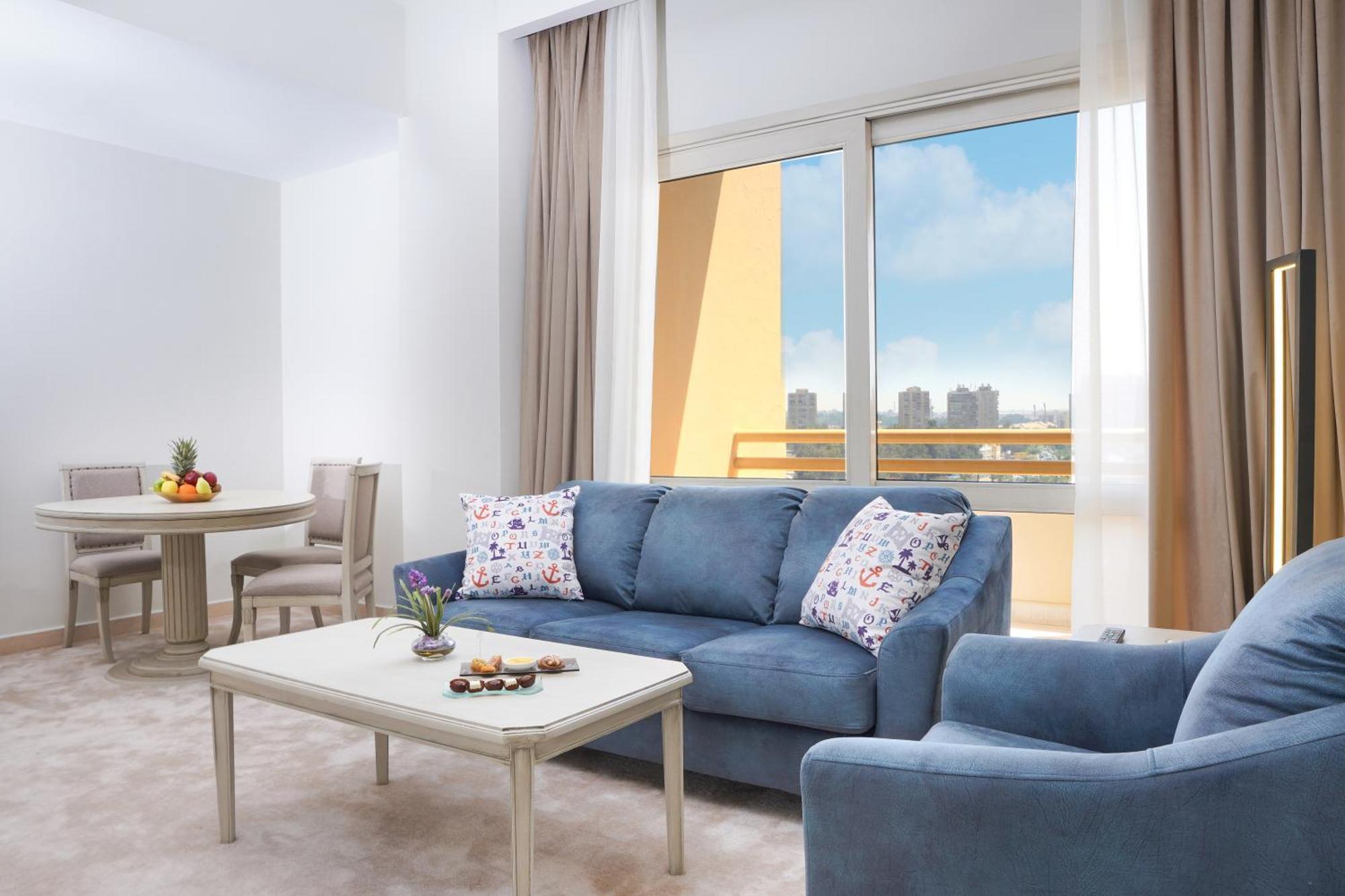 Triumph Plaza Hotel Кайро Екстериор снимка