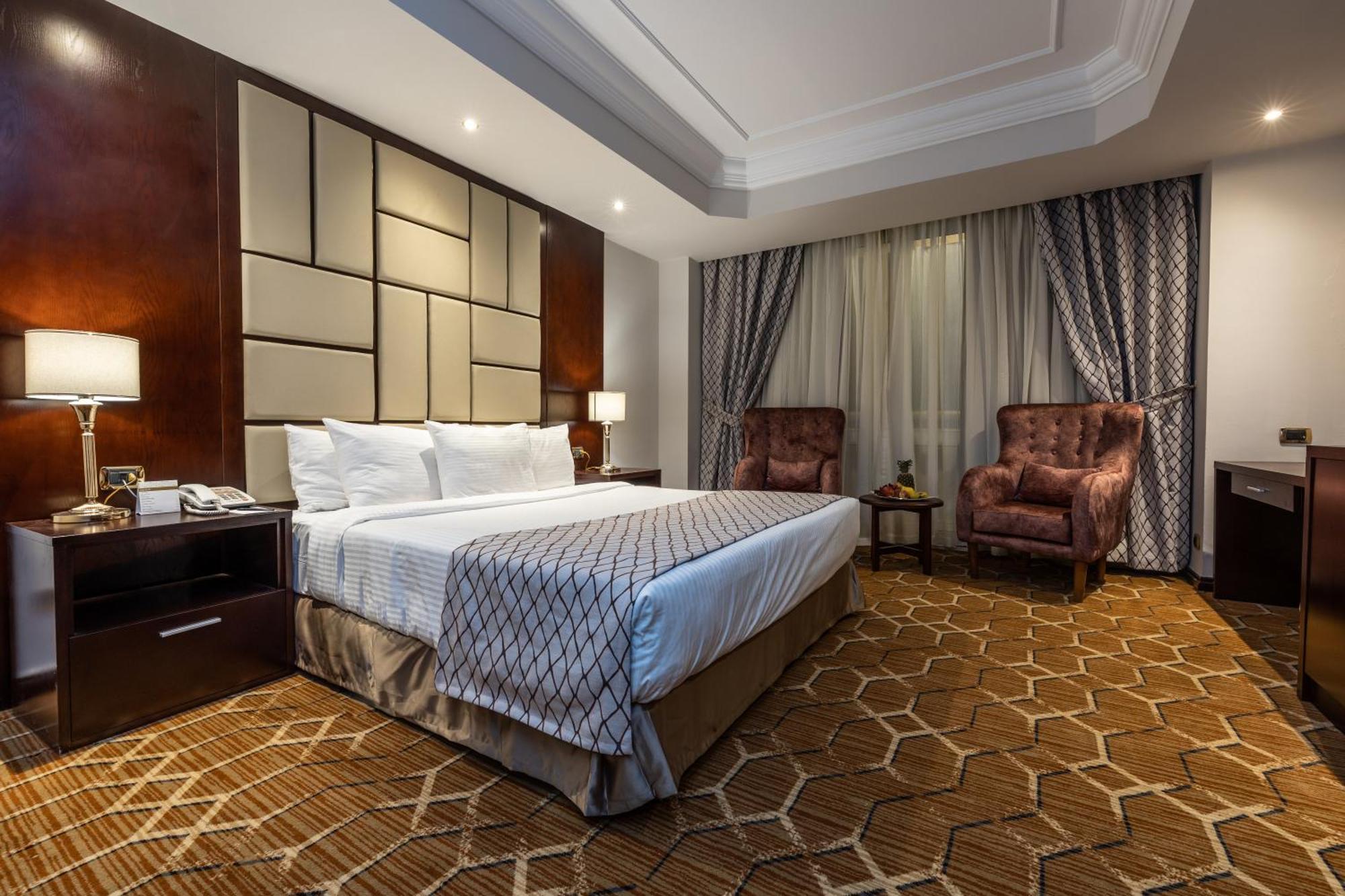 Triumph Plaza Hotel Кайро Екстериор снимка